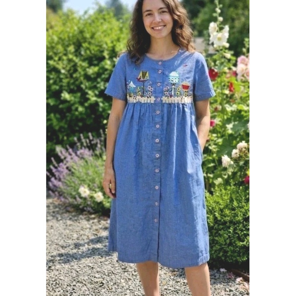 Bechamel Blue Chambray Dress Women Size L Embroidered Birdhouses Flowers Pockets
